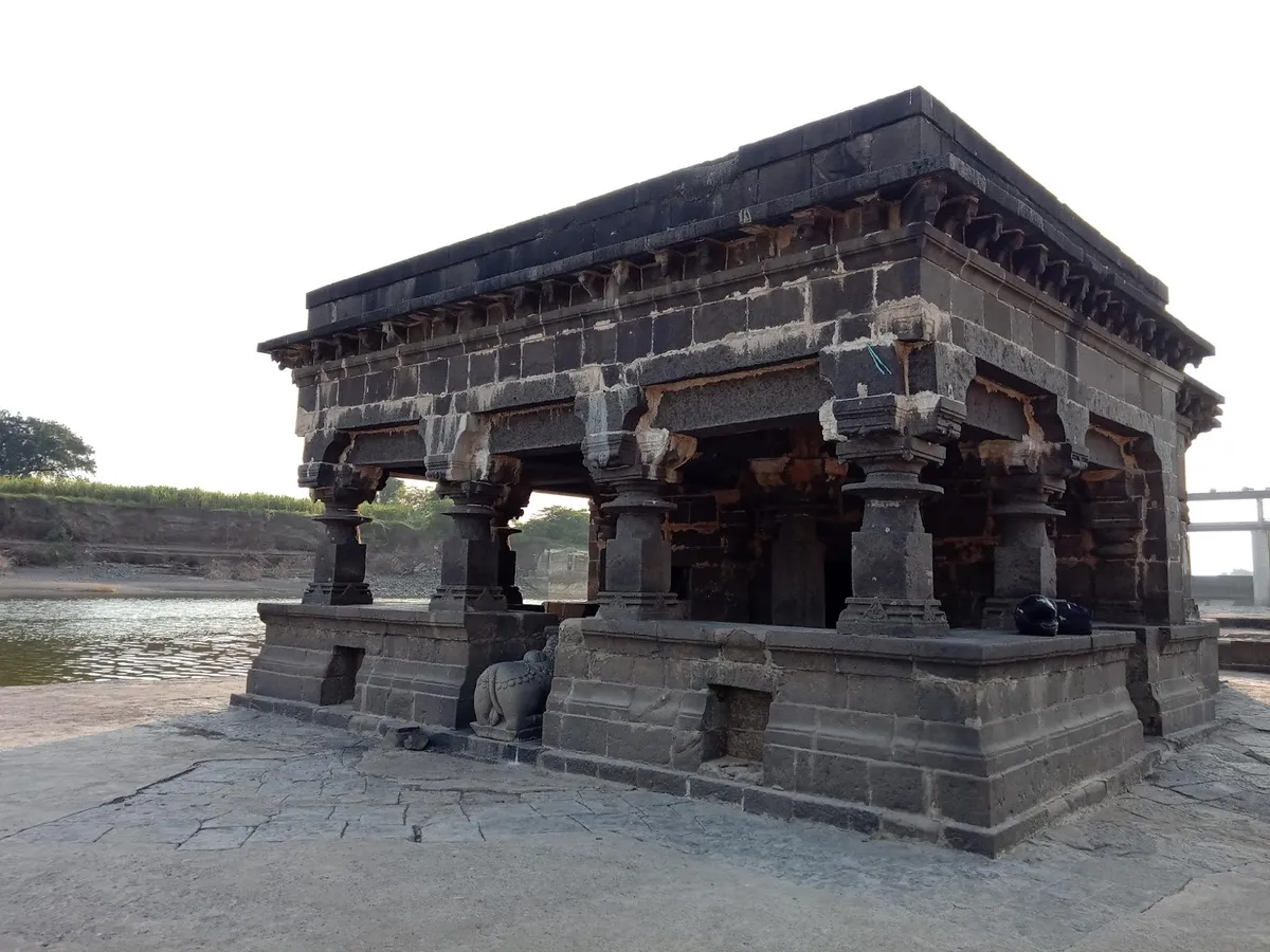 Chalukya Era Shri Mudgaleshwar Temple