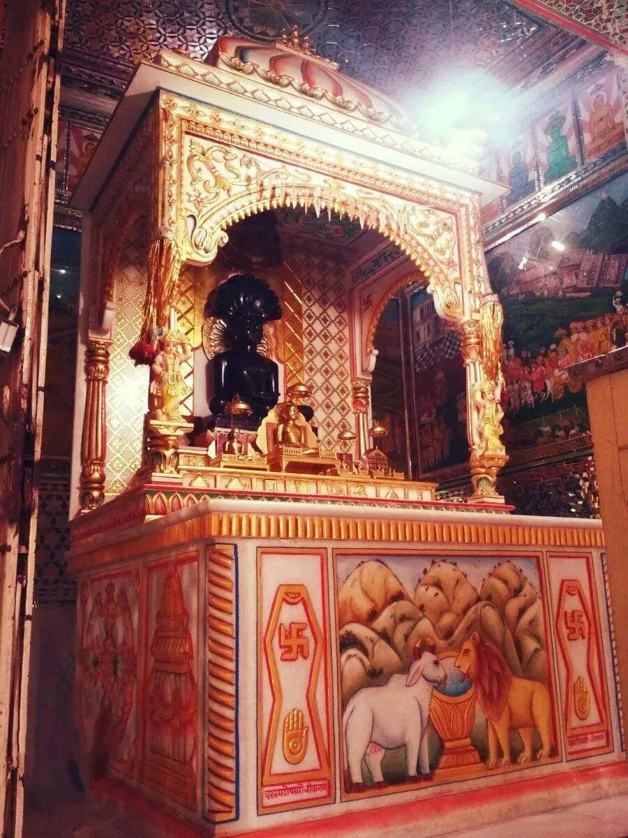Shri Digambar Jain Mandir
