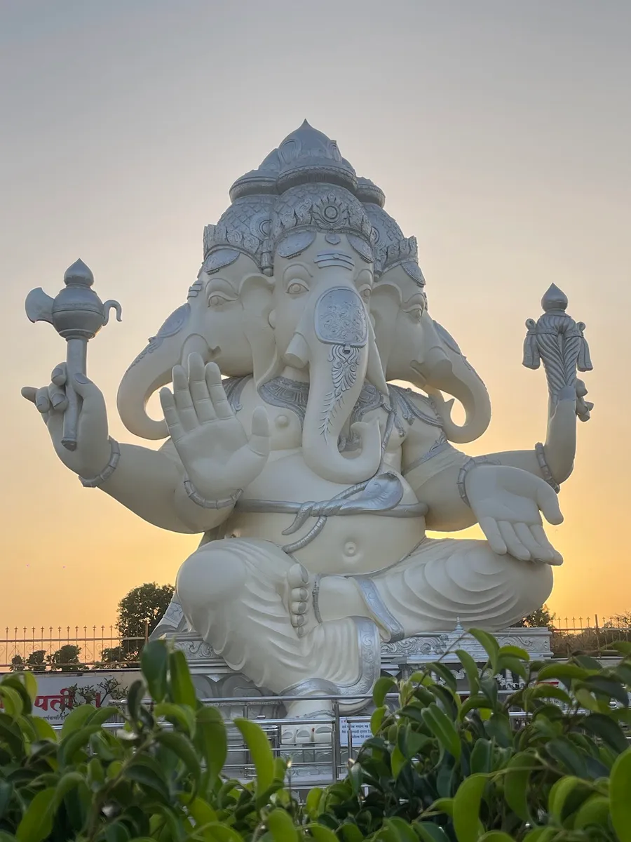 Shri Anna Ganapati Navgraha Siddhapeetham Nashik