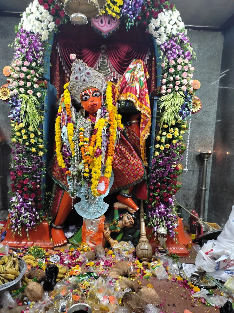 Lambe Hanuman Temple