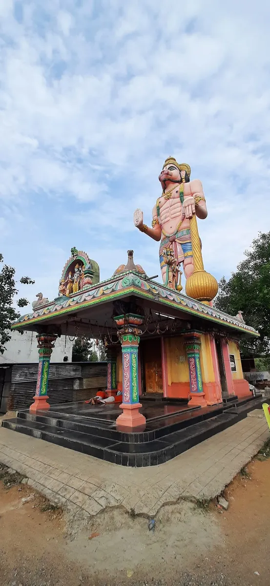 Sri Hanuman Statue