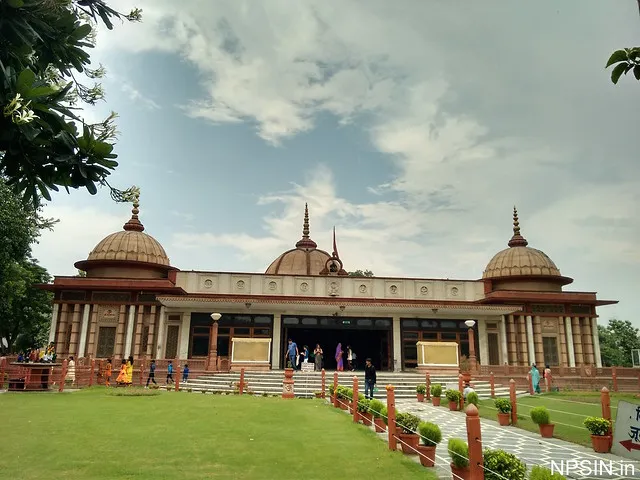 Durga Temple, Mohan Nagar