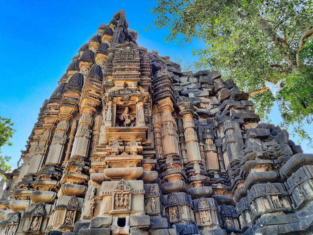 Ancient Nilkantheshwar Temple
