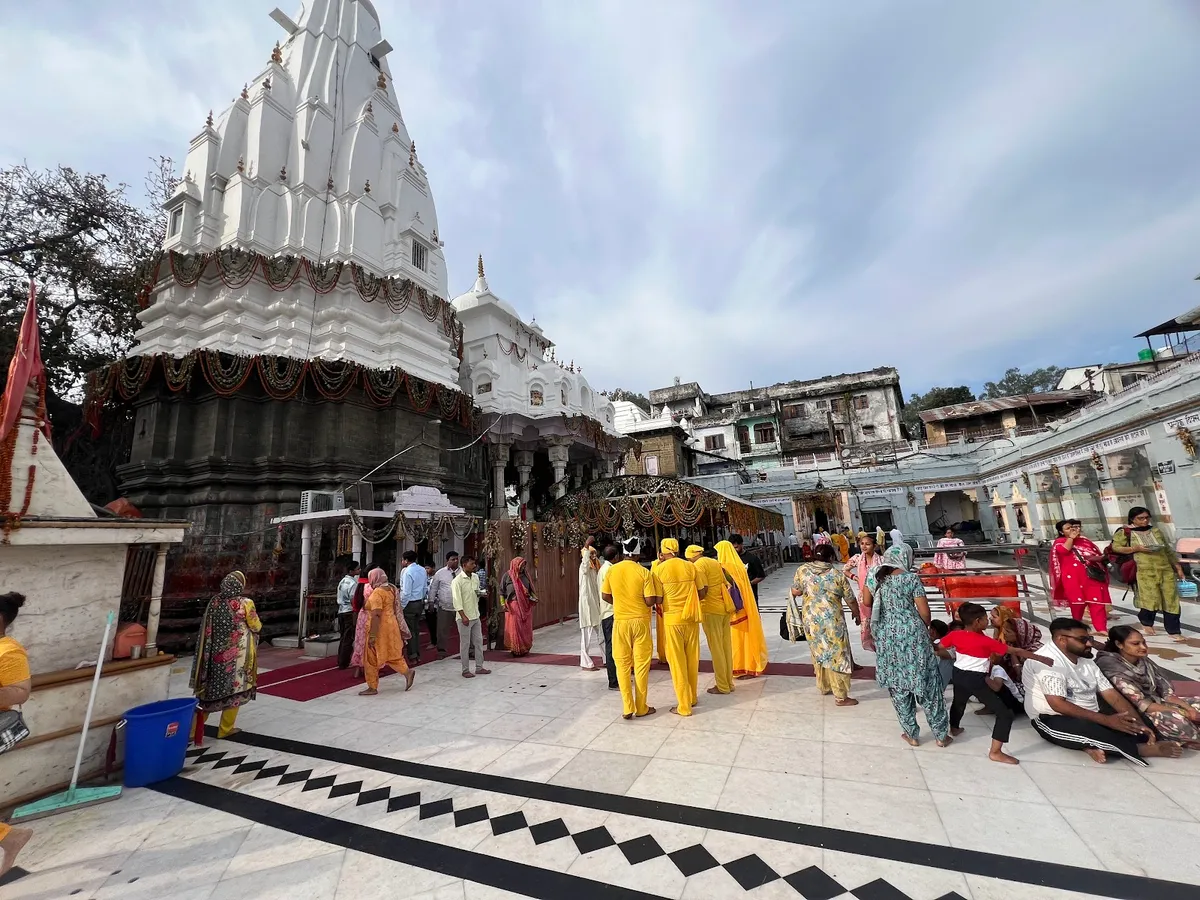 Nagar kot wali mata ke mandir ke choraha