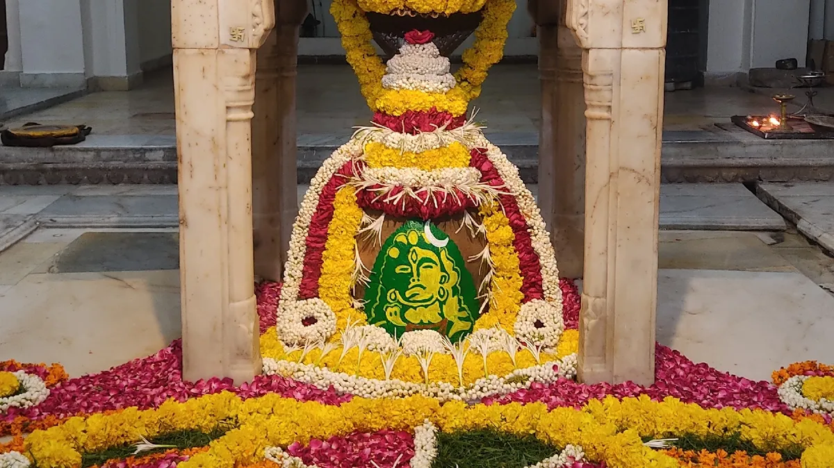 Shri Dhuleshwar Mahadev Mandir