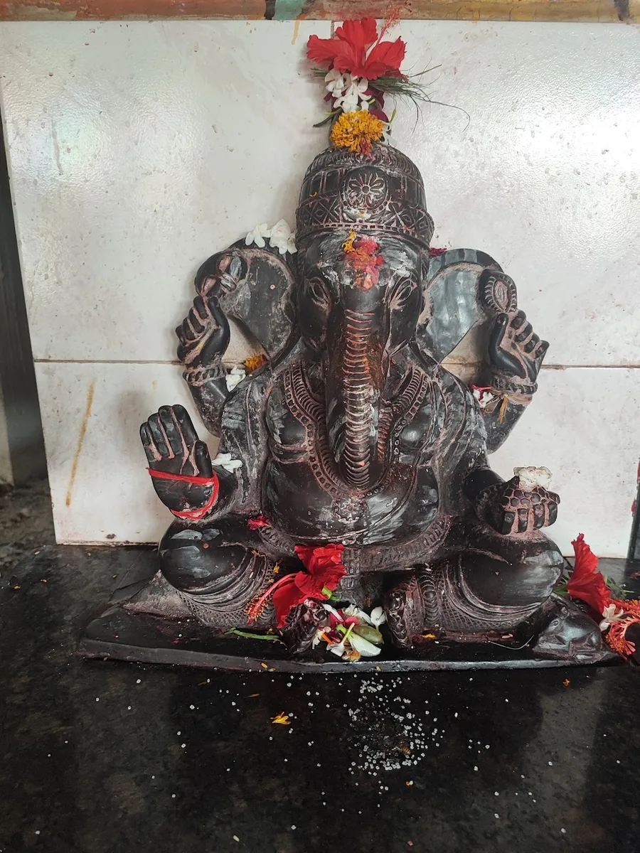 Shri Shivlingeshwar Mandir