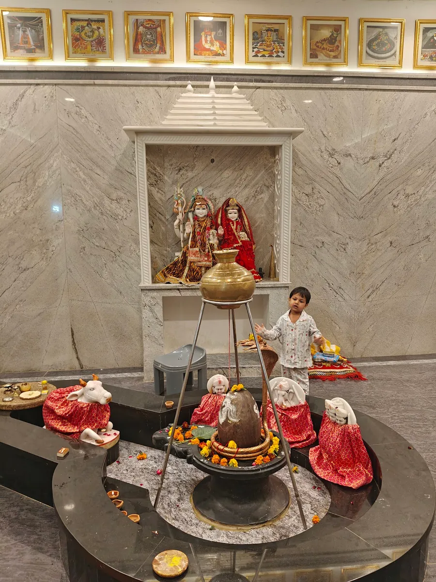 Shri Sanatan Dharam Mandir