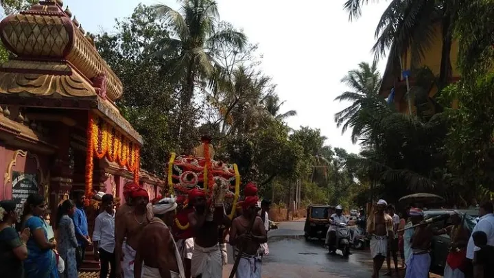 Swamy Koragajja Aadisthala Kuthar
