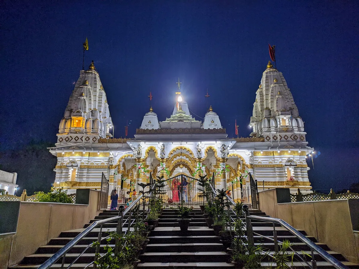 Shree Radhe Krishna Dwarkadhish Temple Naini Chapra