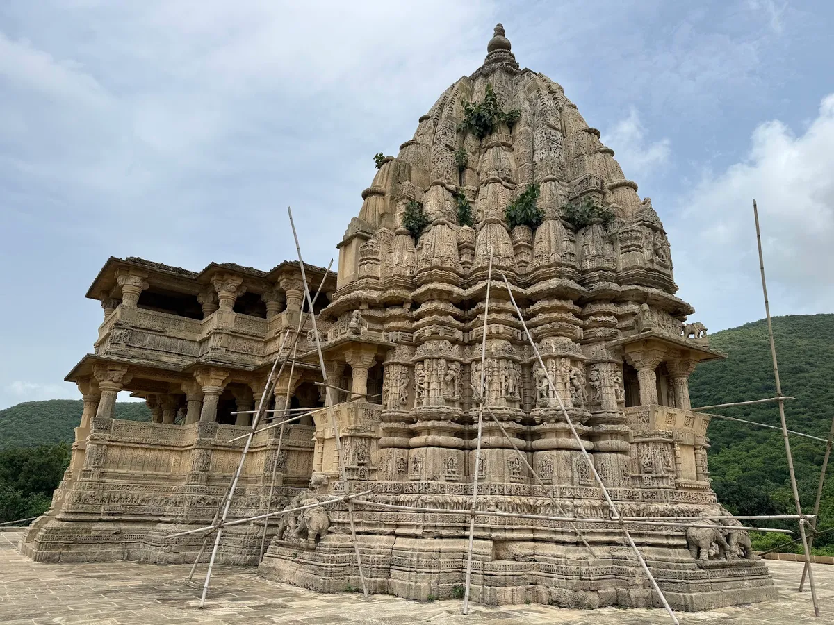 Navlakha Temple