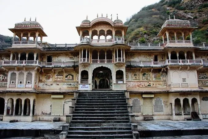 Shri Khole Ke Hanuman Ji Temple,