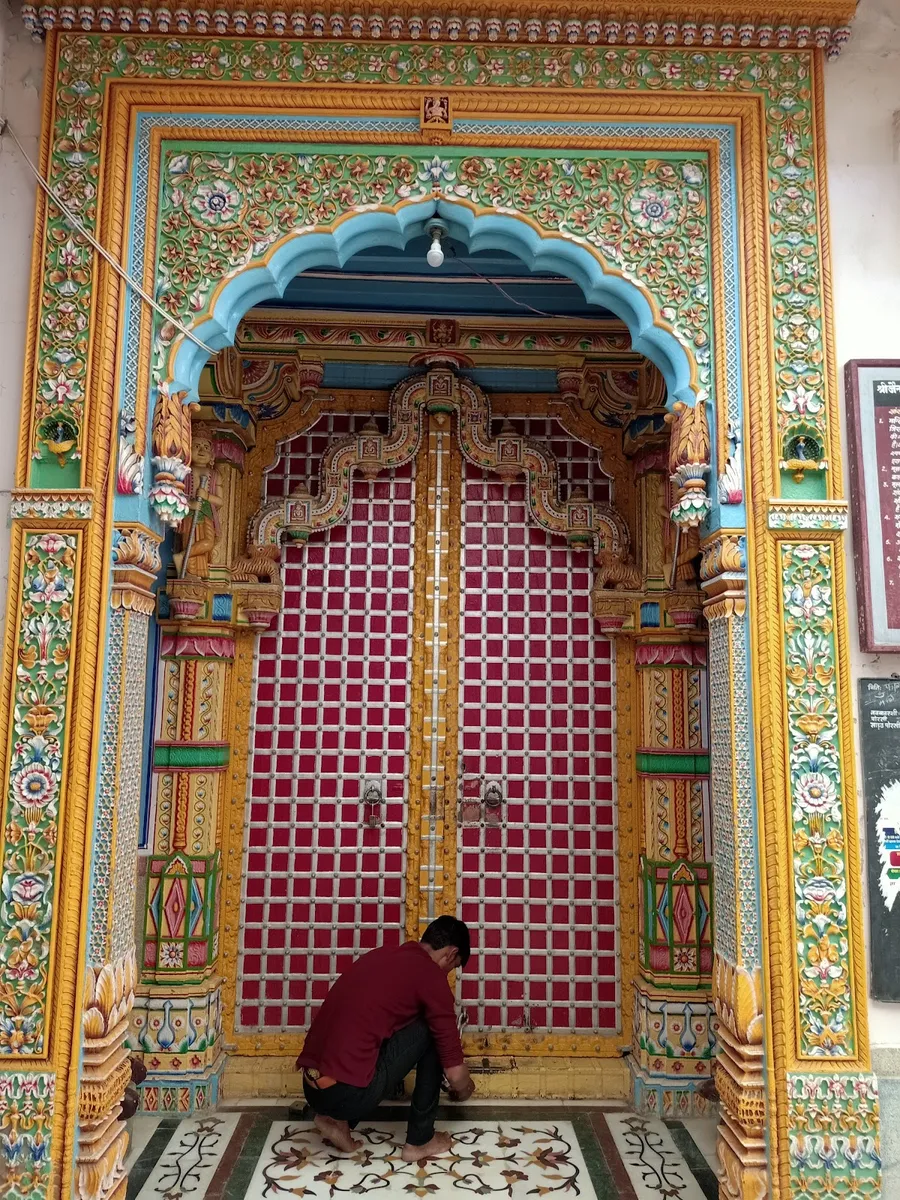 Kanch Ka Mandir